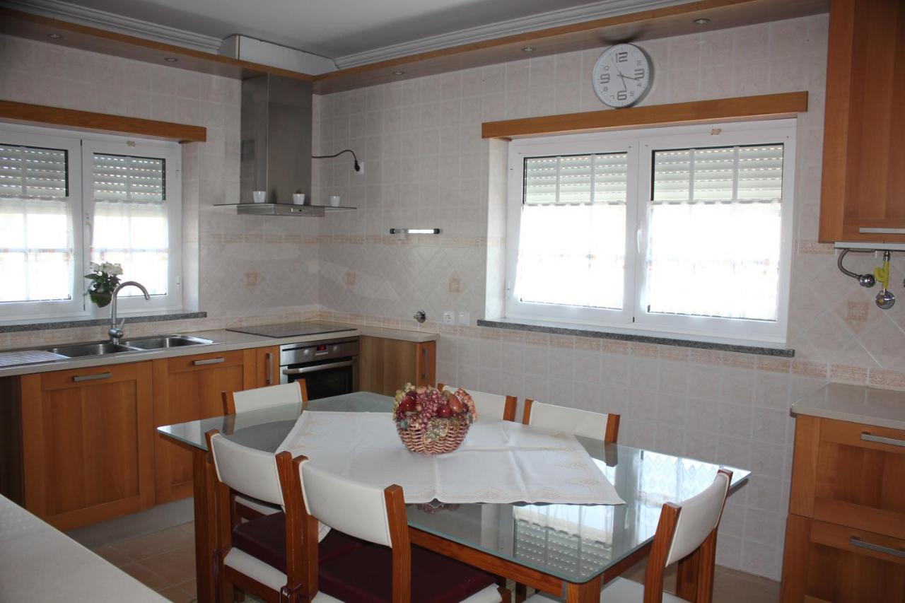 Vivenda Godinho Apartment Nazare Exterior photo